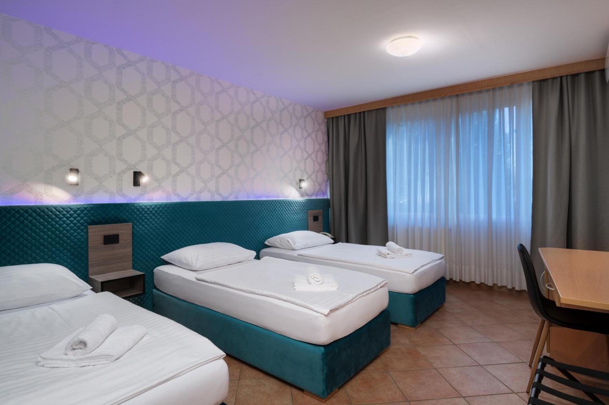 & Hotel